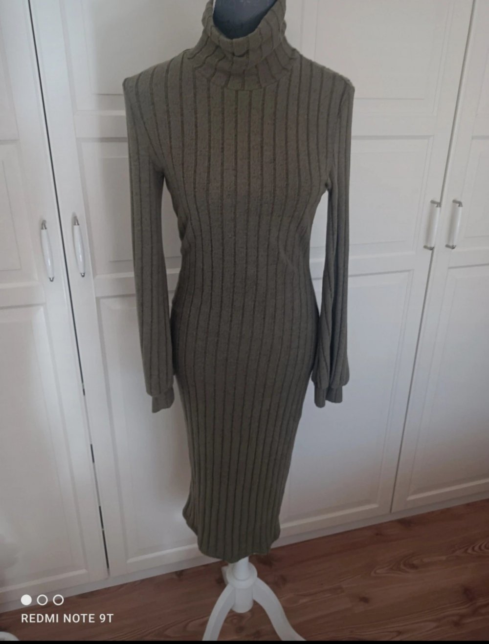 Sehr schönes Winterkleid in gr S/M