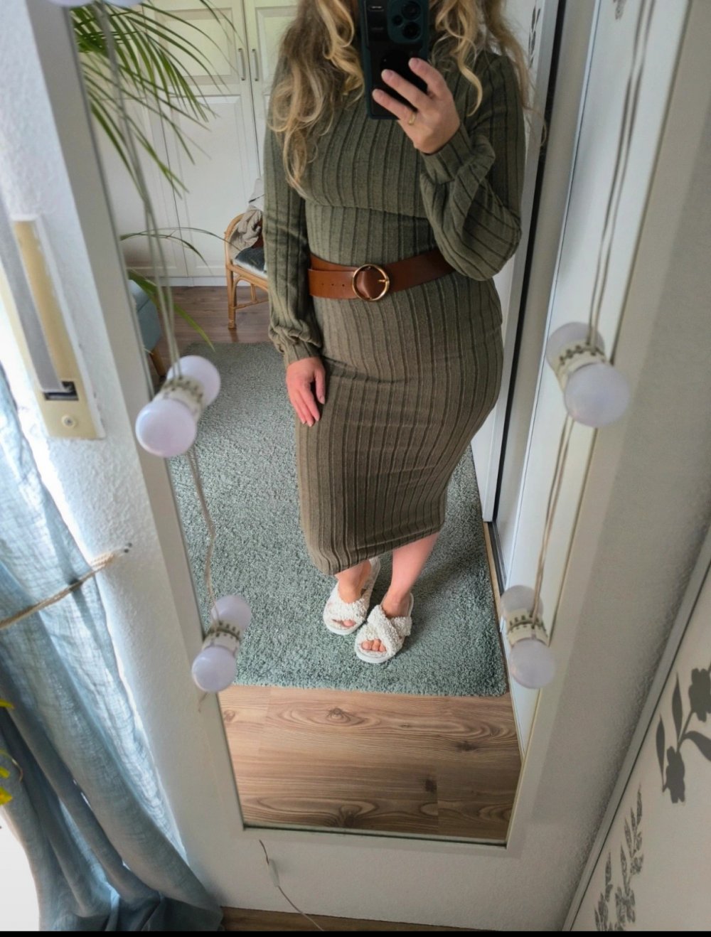 Sehr schönes Winterkleid in gr S/M