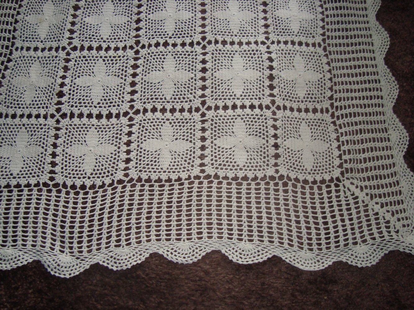 Tischdecke gehäkelt-Echte Handarbeit ein Unikat