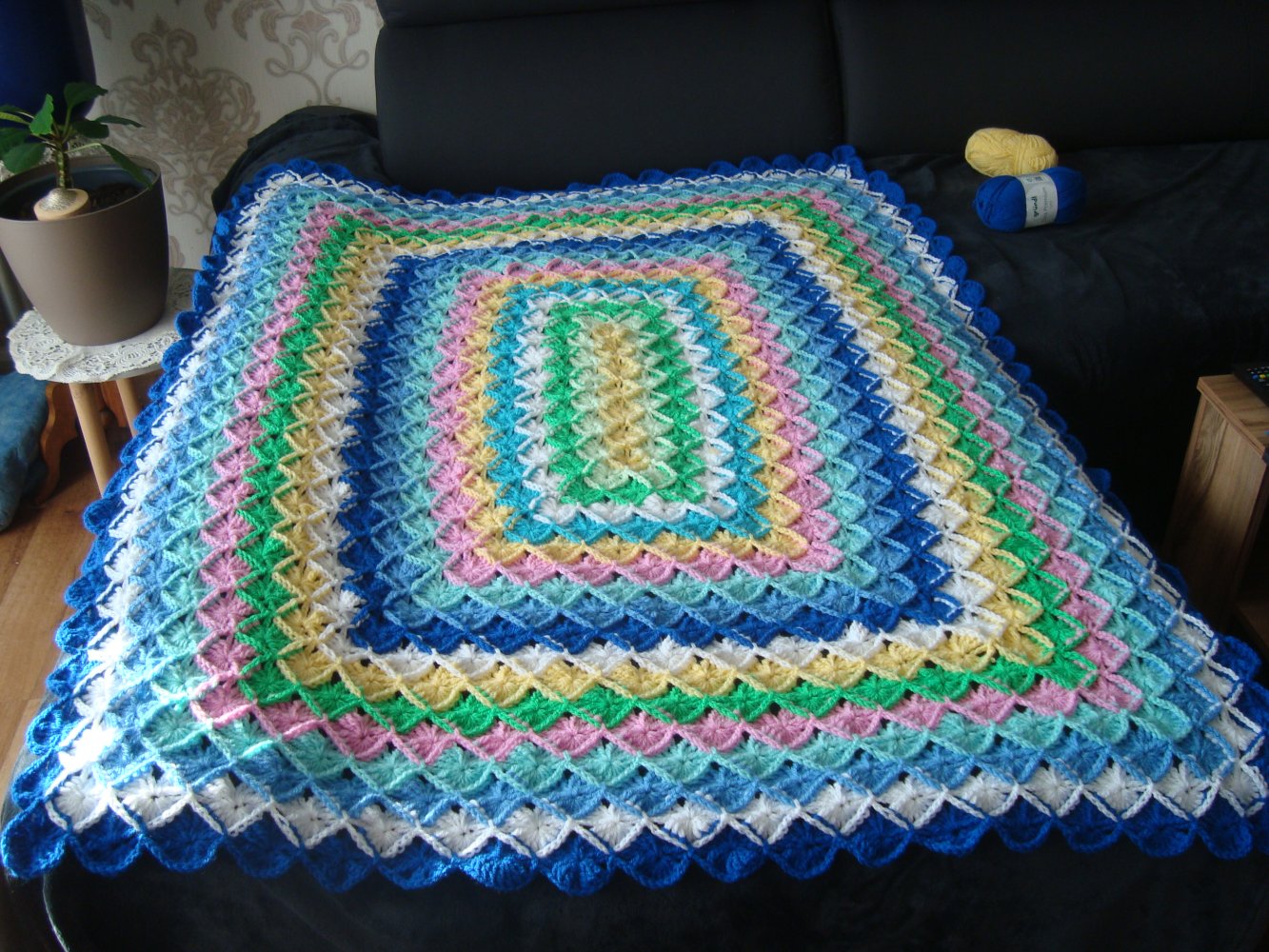 Häkeldecke im Bavarien Muster