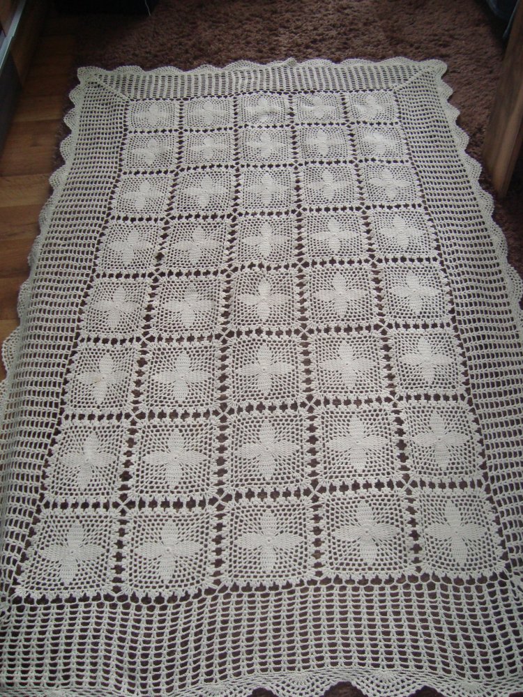Tischdecke gehäkelt-Echte Handarbeit ein Unikat