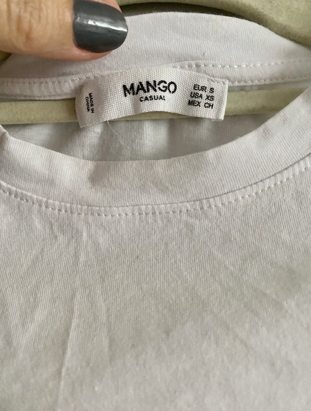 MANGO Damen T-Shirt mit Schmucksteinen in Weiß Gr.S