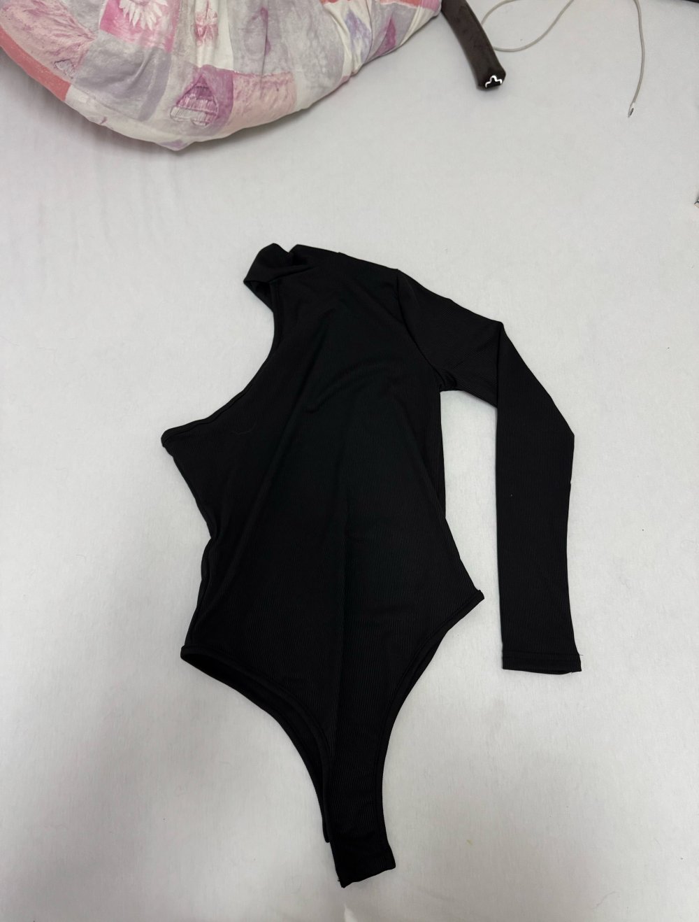 one shoulder Rollkragen Body