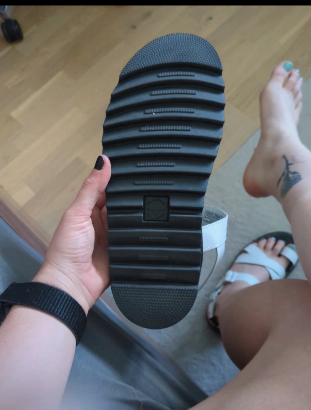 Dr. Martens Sandalen Avry 40