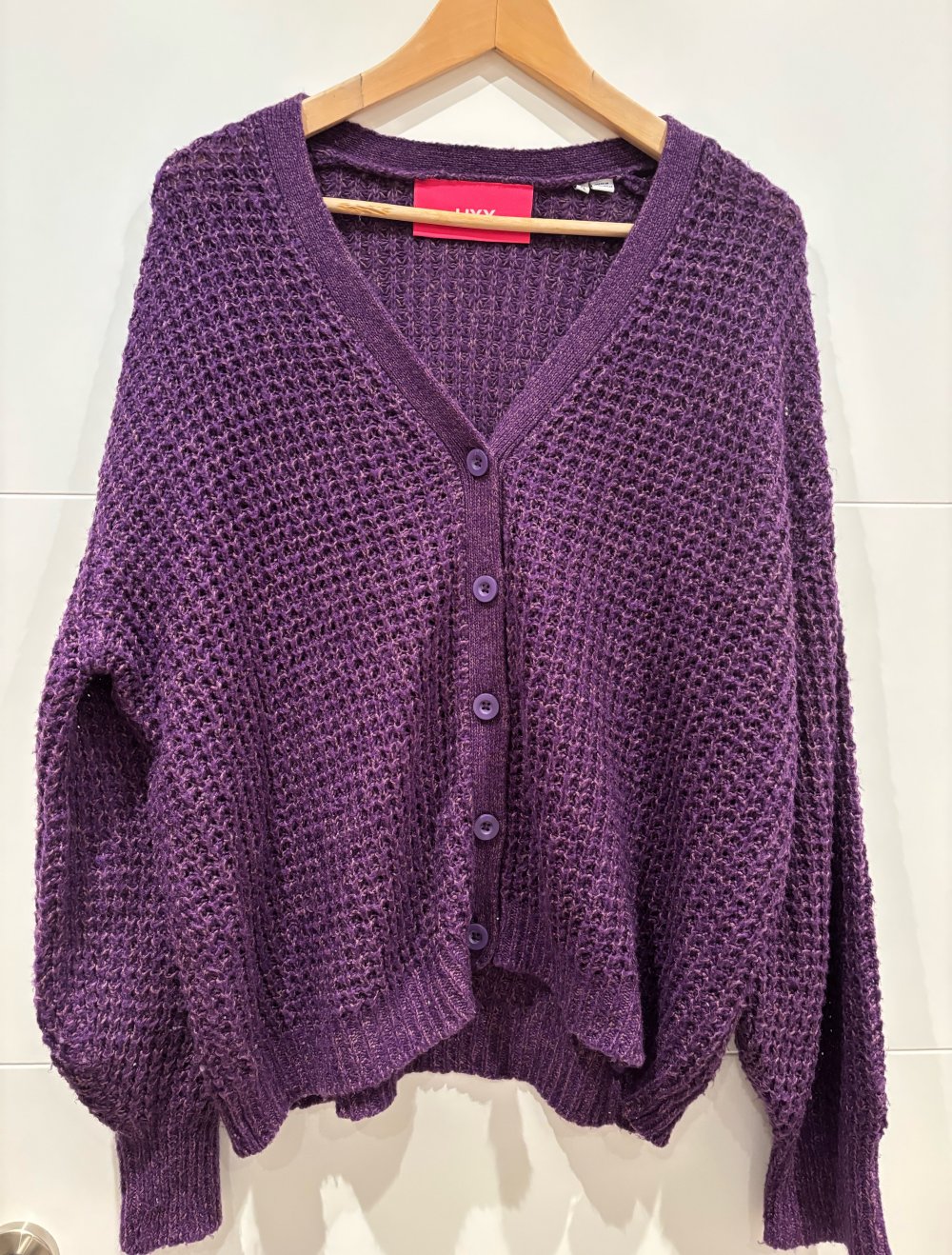 Strickjacke Größe XL lila JJXX