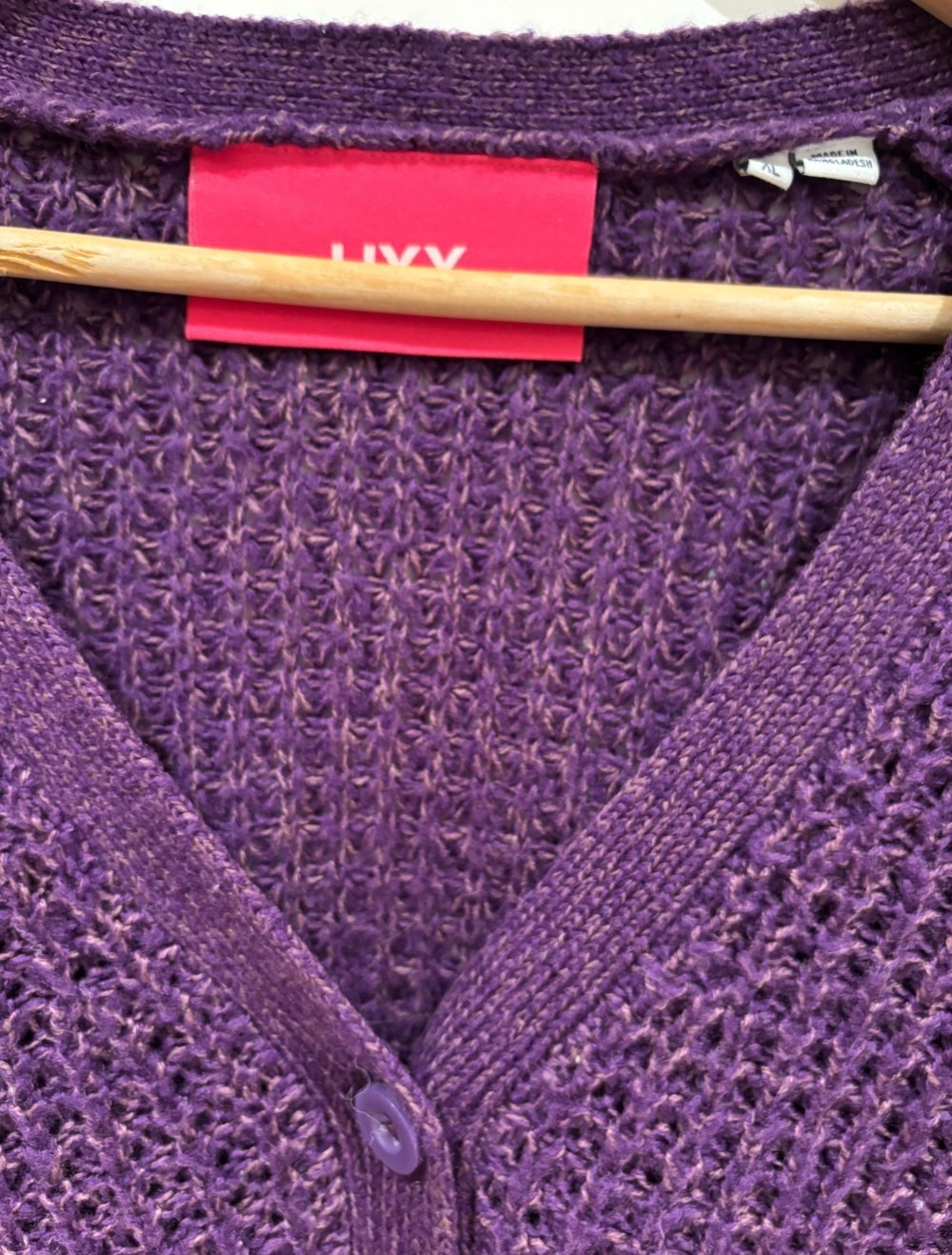 Strickjacke Größe XL lila JJXX