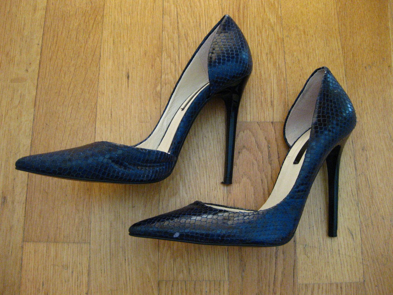 Zara High Heel blau Snake Leder Cut Out D'Orsay Pumps 38