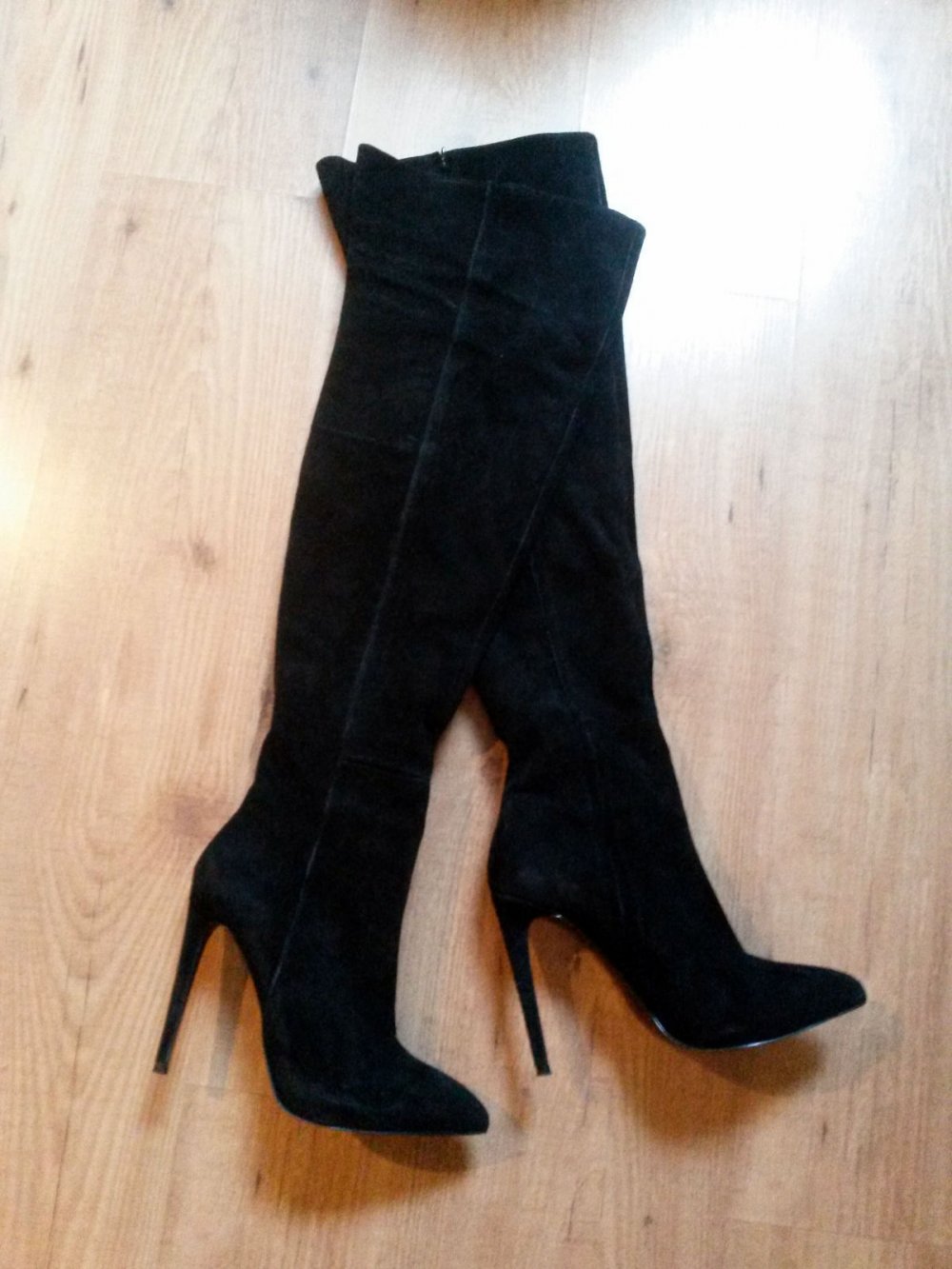 Zara Wildleder Overknee 40