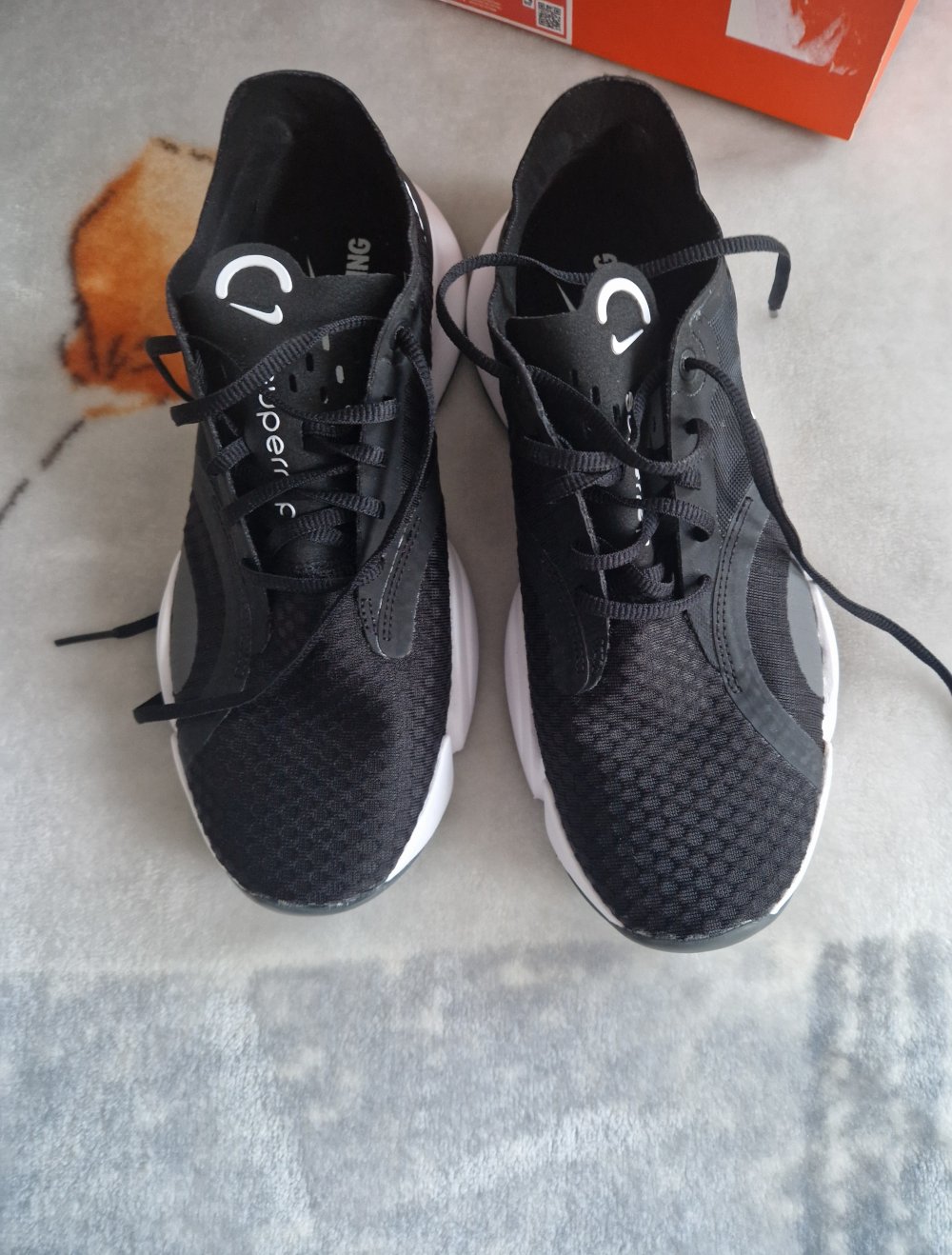 Neu  Nike Damen Sportschuhe