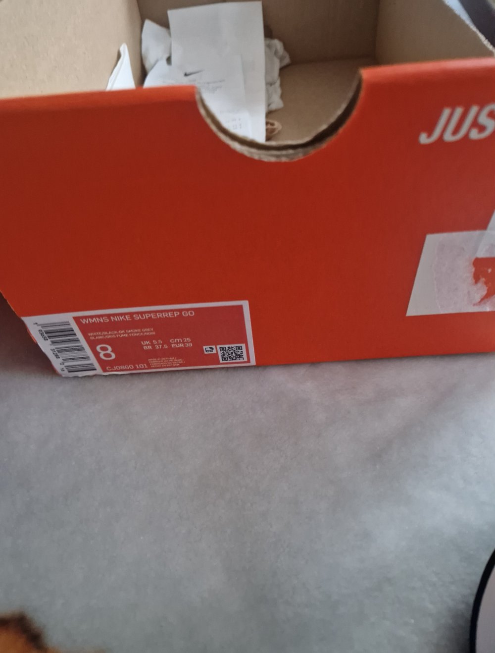 Neu  Nike Damen Sportschuhe