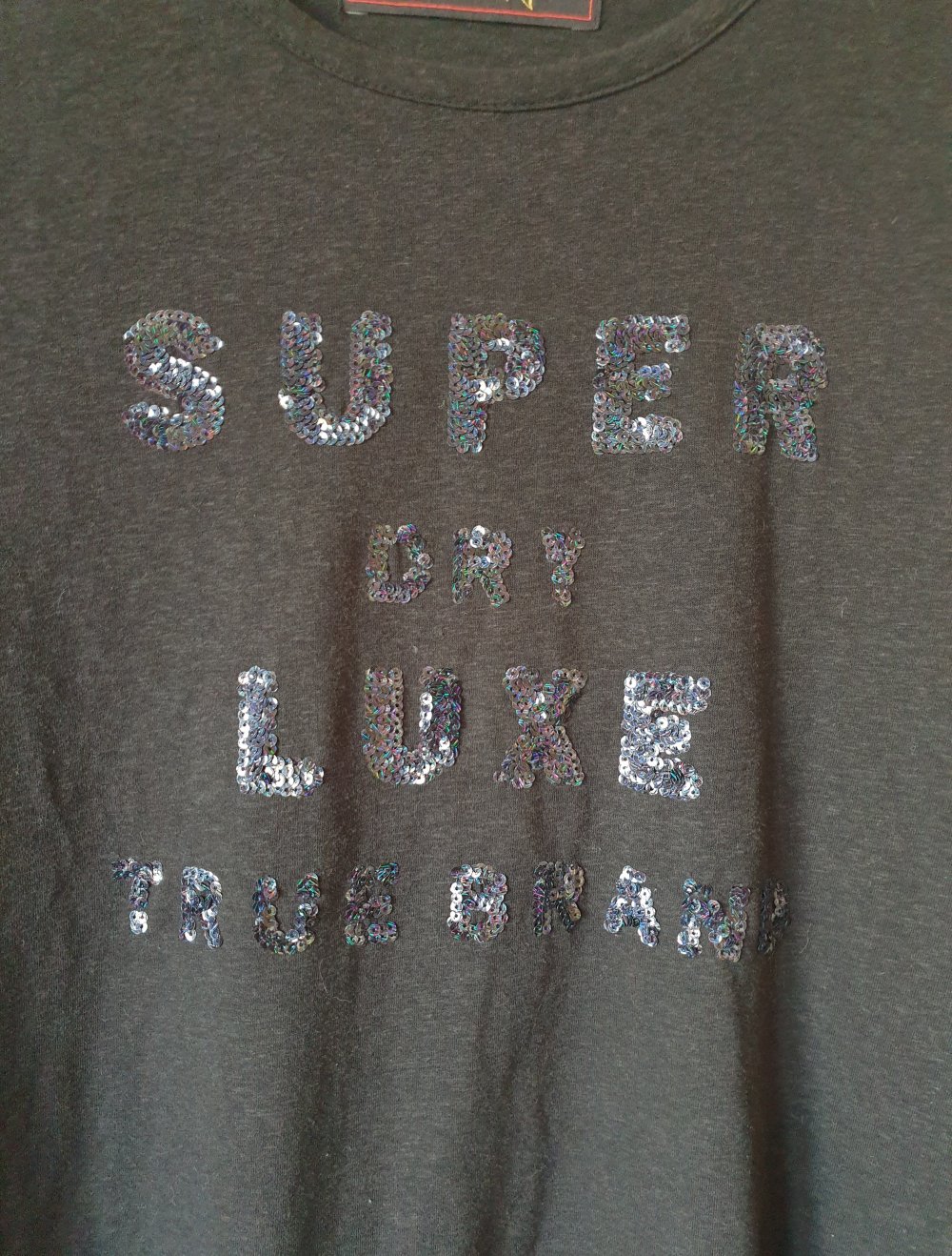 Grau dunkelgraues Super Dry Premium Lamgarmshirt mit Pailletten