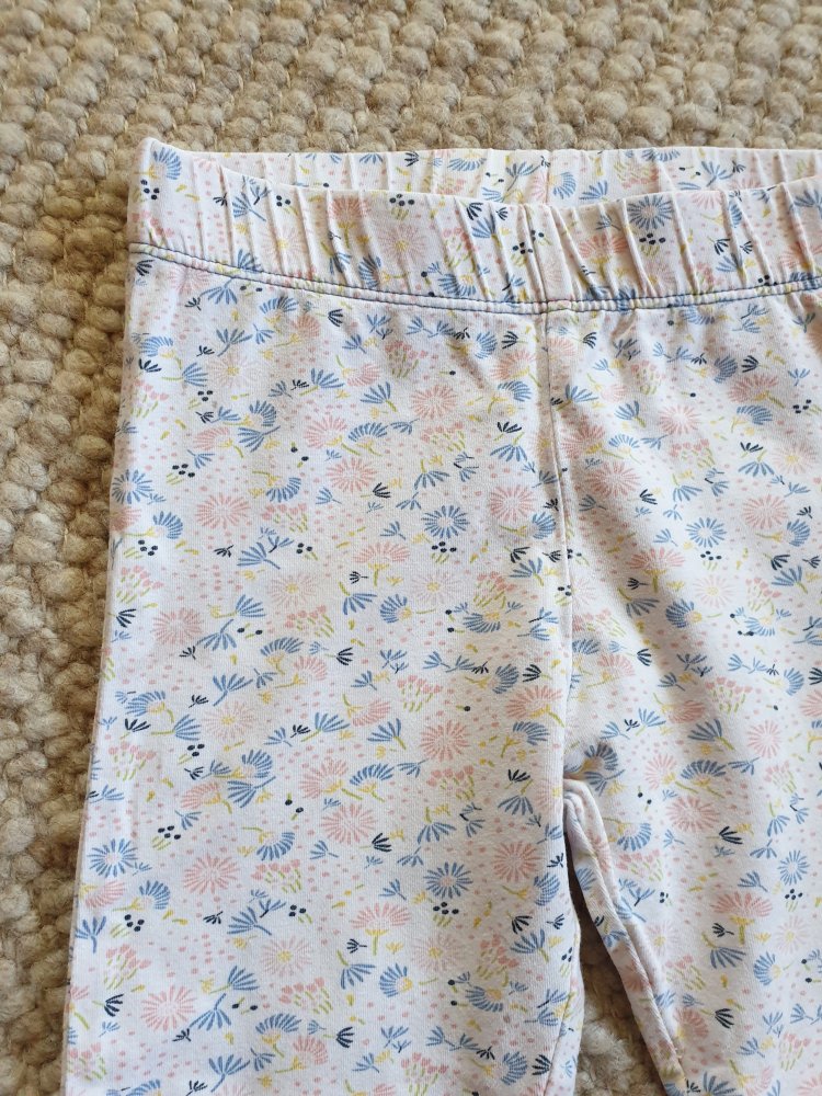 Weiße People Leggin mit Blumen