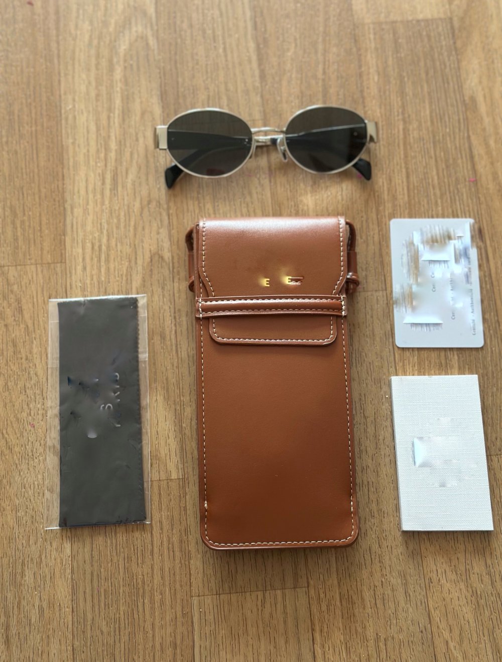 Stylische Sonnenbrille für Damen – top Zustand