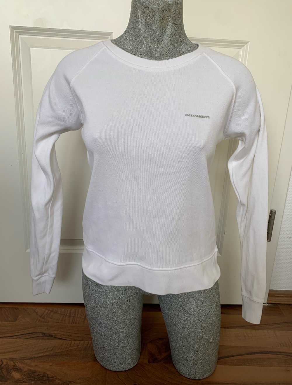 Neuwertig Sweatshirt Sweat Pullover 36/S Vacuum Motiv Samt Glitzerschrift Silber