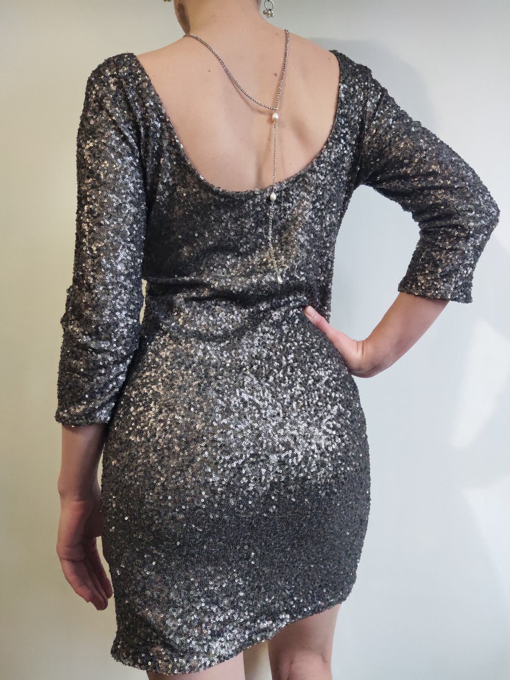 Second Female Sparkel Paillettenkleid mit offenem Rücken