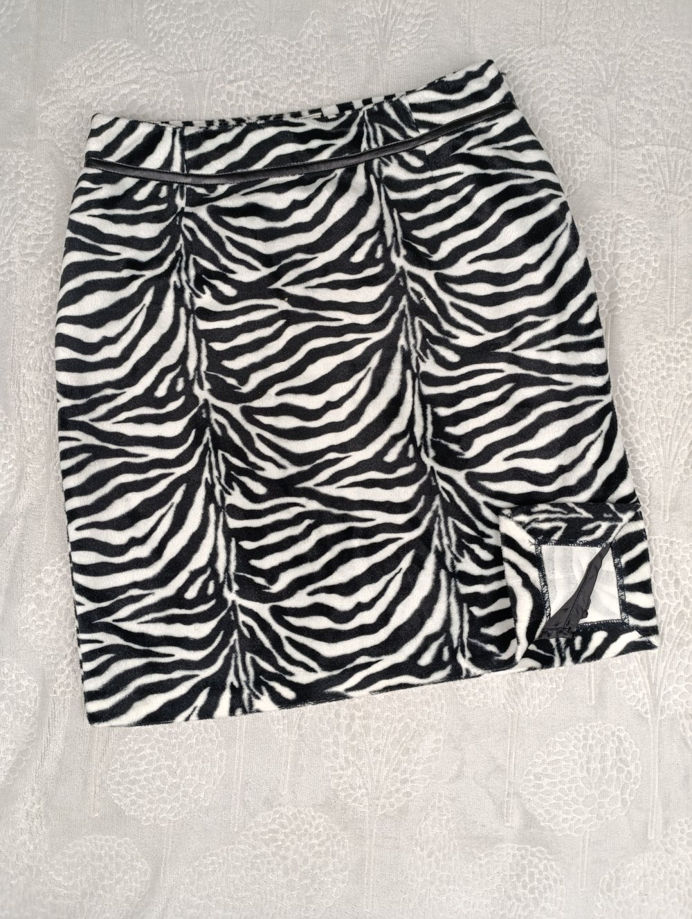 Vintage Minirock SERGIO DONNA — Plüsch, Zebra-Print (90er/Retro)