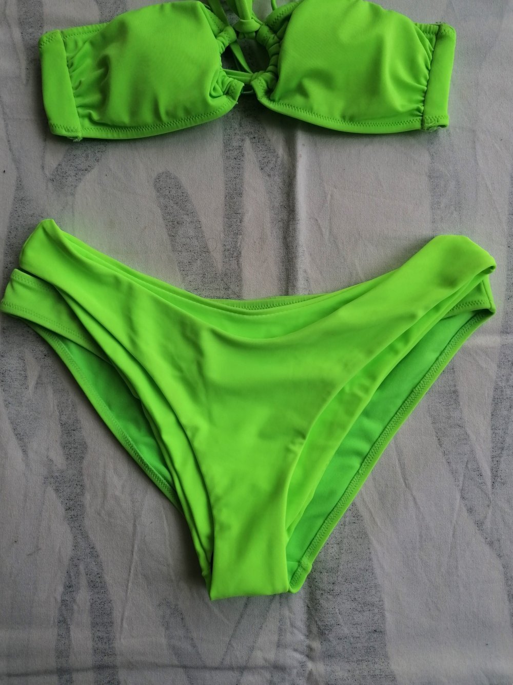 Bandeau Neckholder Bikini Set neongrün