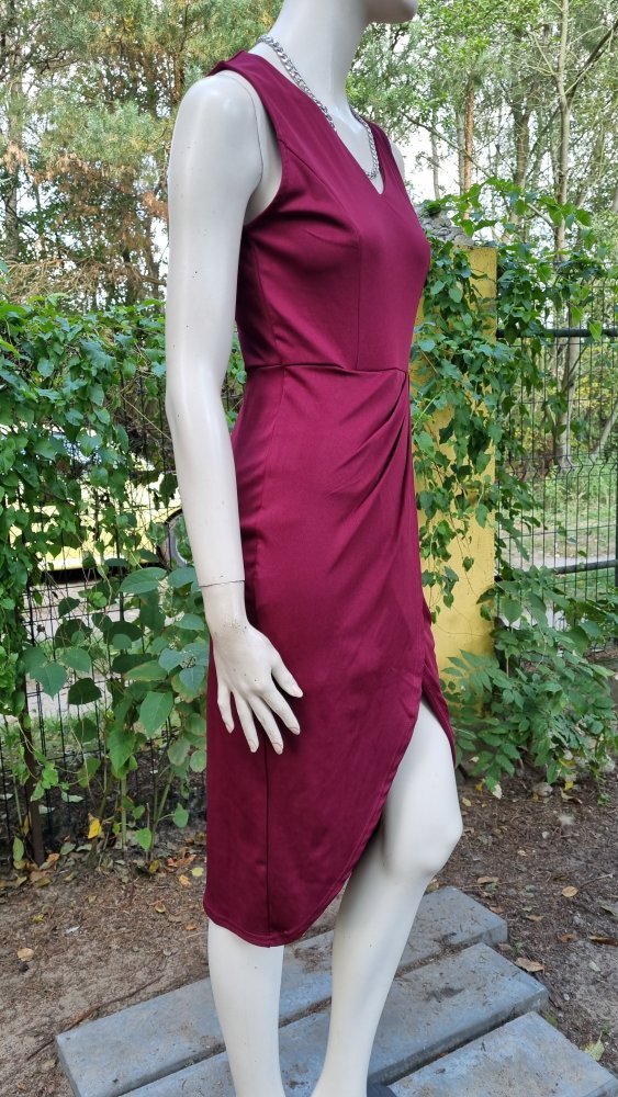 burgunderrotes laessiges Kleid