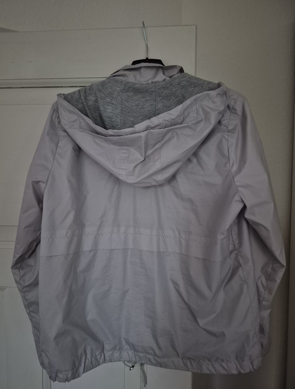 Regenjacke in Grau Größe 40