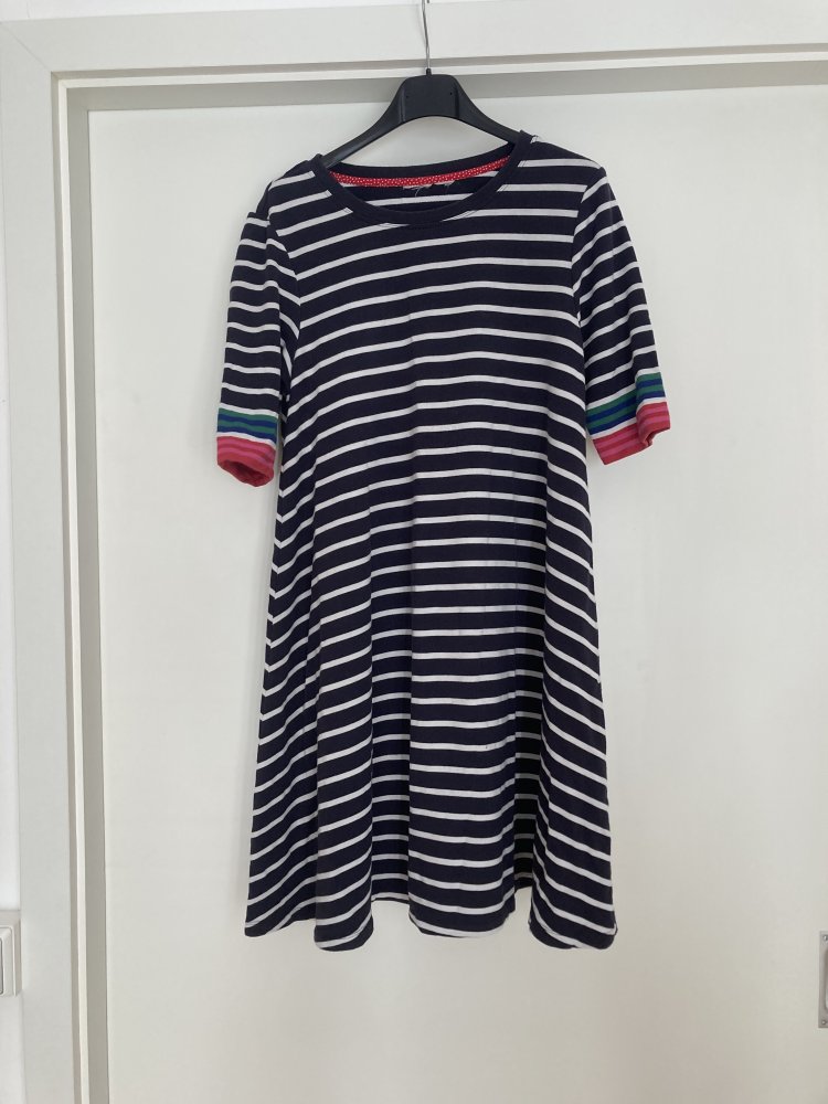 Kleid