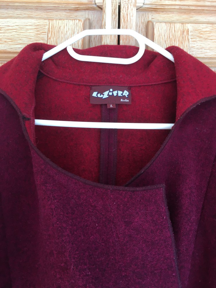 Luzifer Berlin Mantel Gr. L 100% Wolle weinrot-rot