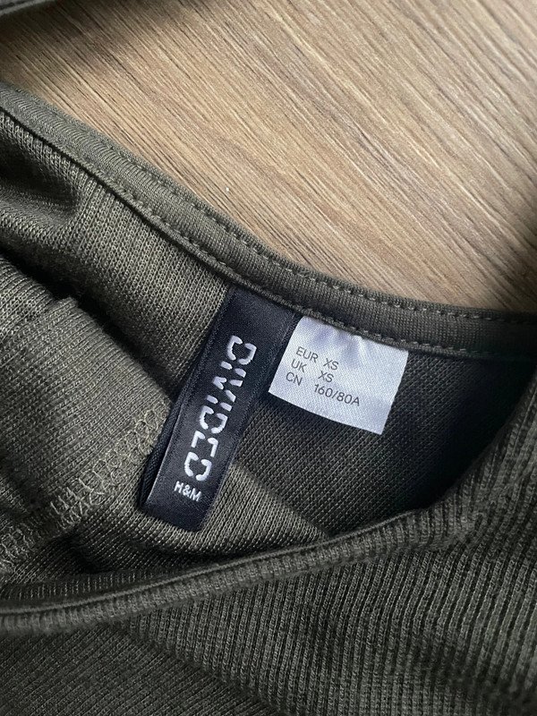 Strickkleid in Khaki | Divided by H&M