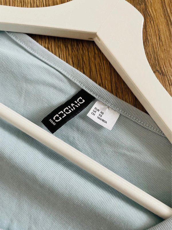 Kurzes Shirt in Babyblau | H&M