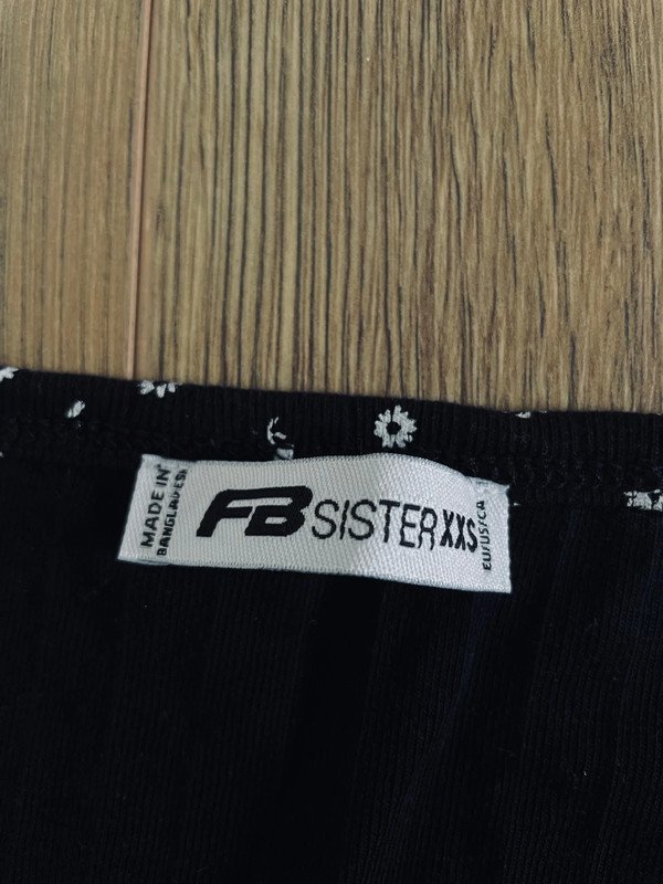 T-Shirt mit Blumenmuster | FB Sister