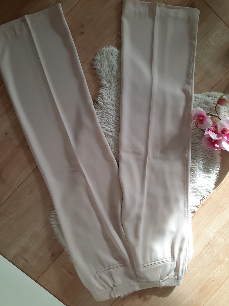 Neu Hallhuber Marlene Hose weites Bein Business Büro Bundfalten elegant Gr 34 Bügelfaltenhose