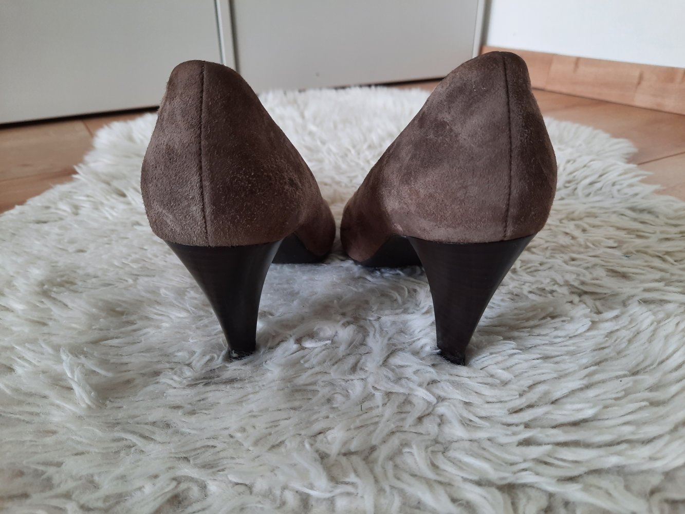 Wie NEU 2x getragen Högl Pumps Highheels Echt Leder grau Gr 35