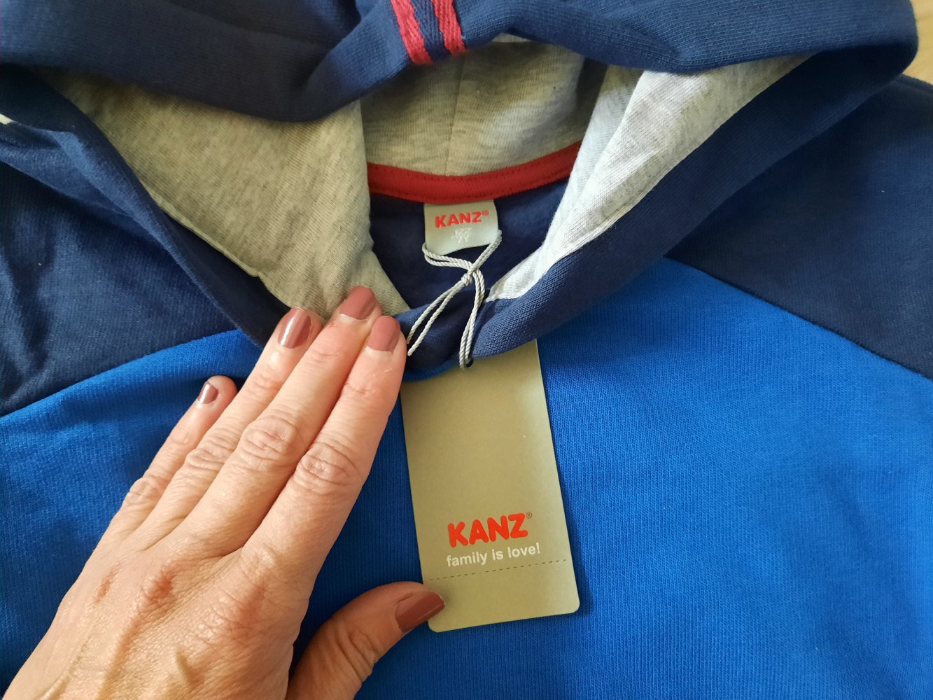 NEU mit Etikett Kanz Hoodie Kapuzenpullover Sweater Gr 122