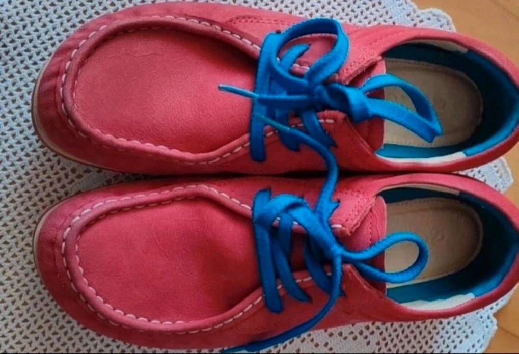 Lederschuhe zum Schnüren 