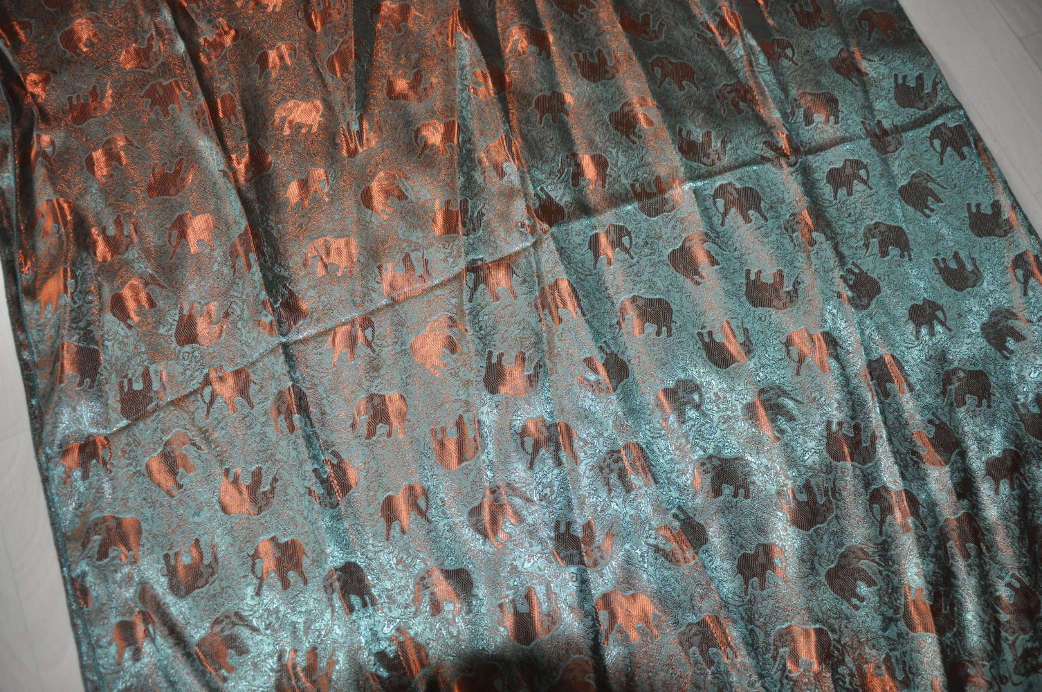 Schal Foulard Halstuch mit Elefanten