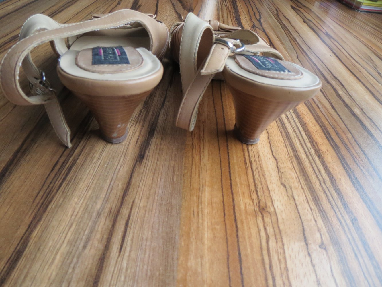 Sandalen, Gr.37, beige