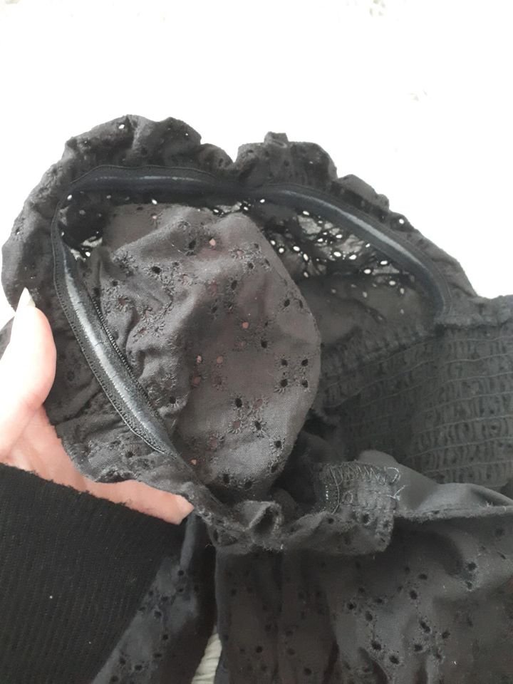 Schwarzes NAKD Oberteil Top mit langen Ärmeln Spitze Schulterfrei