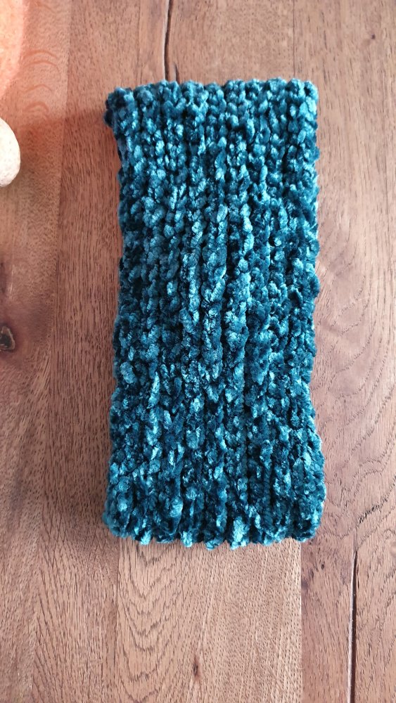 Knoten Stirnband Ohrenwärmer Chenille dunkelgrün supersoft flauschig