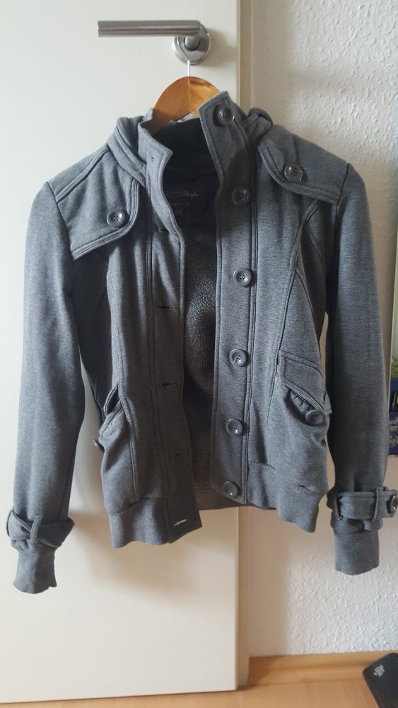 Graue Übergangsjacke