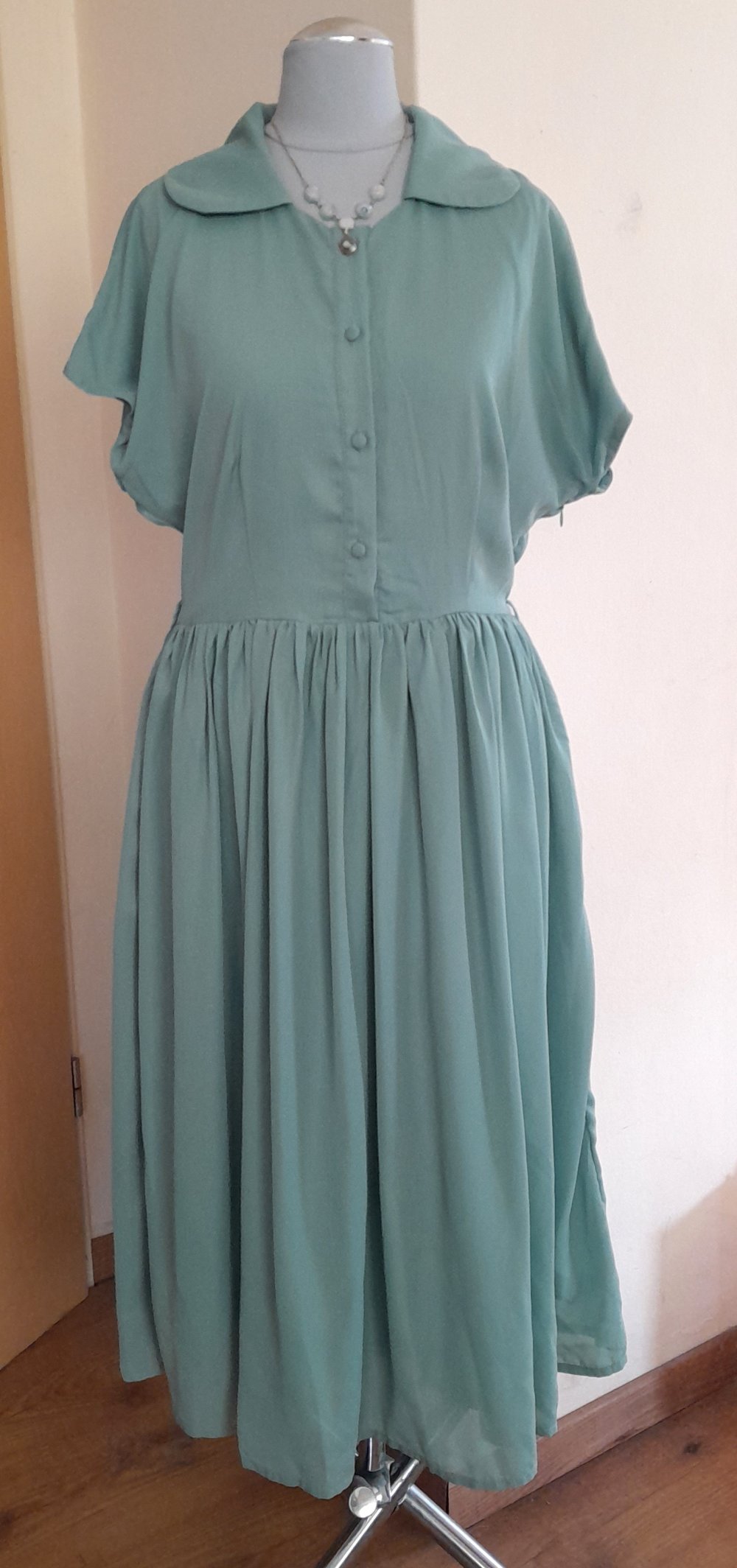 Zauberhaftes, mintfarbenes Retro Midikleid, Gr.S