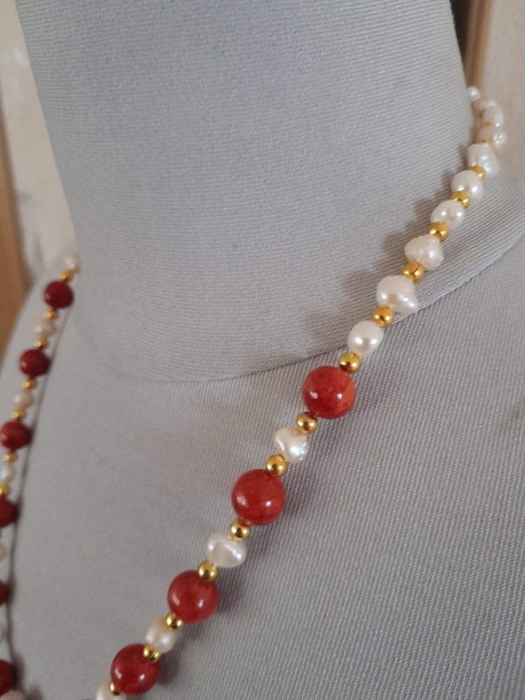 Wunderschönes, einzigartiges Vintage Collier mit Koralle und Perlen