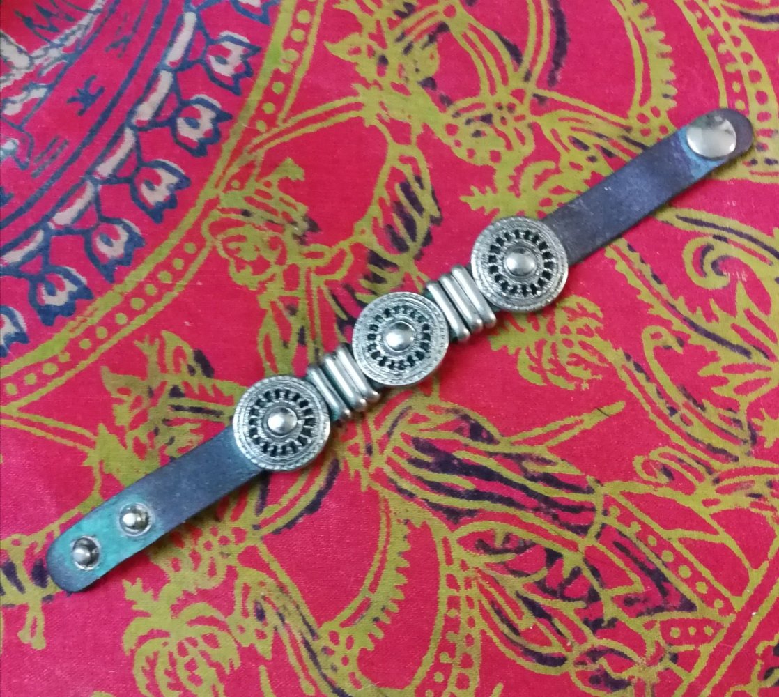 Armband Lederband 80er Metal Cowboy Country Rockchick Jingles True Vintage Retro