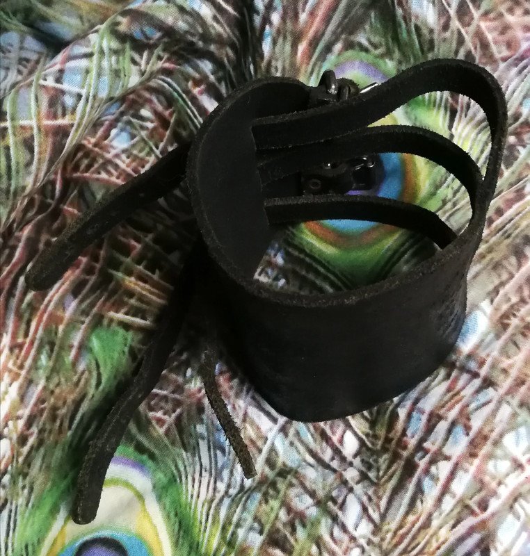 Breites Lederarmband mit Schnallenstyle Black Metal Mode Sweatband Stagewear Unisex