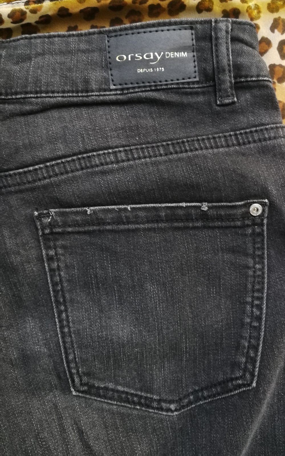 Orsay Denim Jeanshose Gr. 34 Stretchröhre Schwarze Jeans