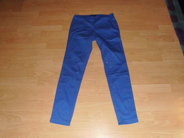 Röhrenhose von H&M, mittelblau, Gr. 38