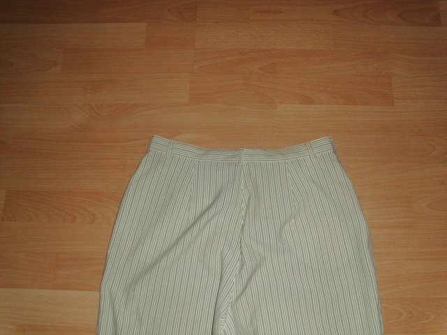 Hose von Rigany, grau-weiß gestreift, Gr. 38/40