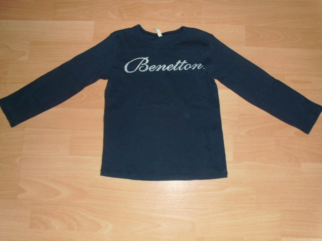 Langarmshirt von Benetton, blau mit Schrift, Gr. 116/122