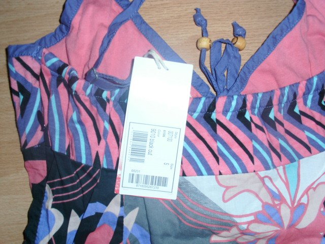 Top von O´Neill, schwarz-bunt, Gr. S mit Etikett