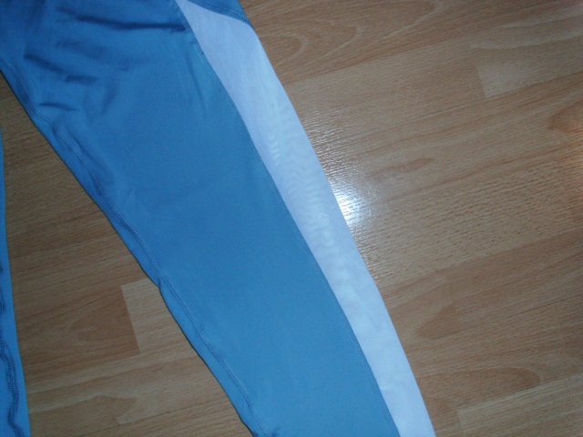 Sportlegging von Yaavii, hellblau-weiß, Gr. 38/40 