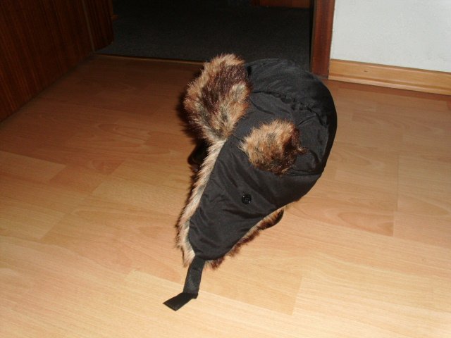 Fellmütze / Wintermütze / Chapka / Pilotenmütze, schwarz-braun, KU 58 cm