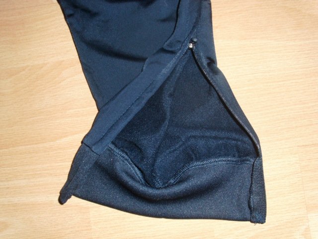 Sporthose von Jako, blau mit Beinbündchen, Gr. S