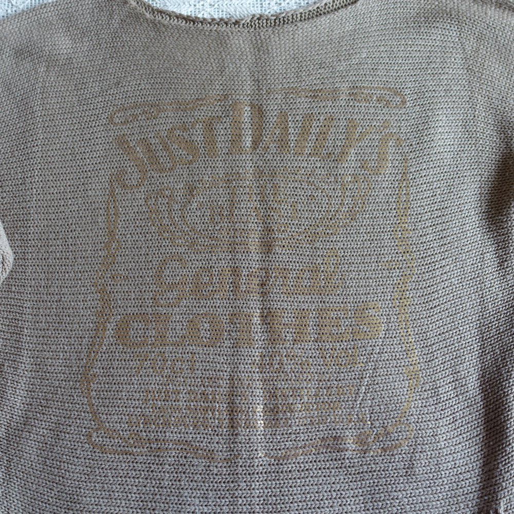 Pullover, Strickpullover, beige mit Goldschrift, ca. Gr. S bzw. ca. Gr. 36